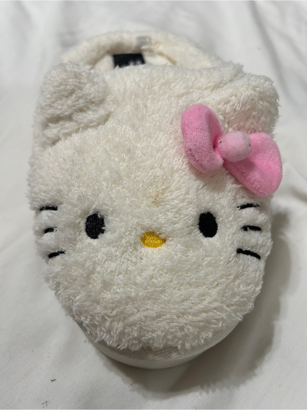 Forever 21 Kids Cream Fuzzy Hello Kitty Slip-On Boots - Picture 8 of 11